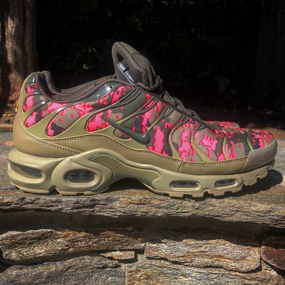 Nike Other - NWOB NIKE AIRMAX PLUS MENS SIZE 12